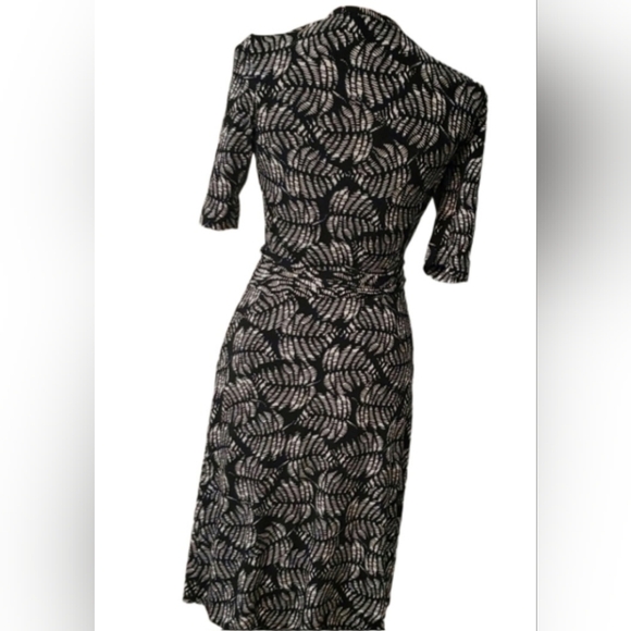 Vintage wrap dress by Daisy Fuentes- black and white - Picture 3 of 10